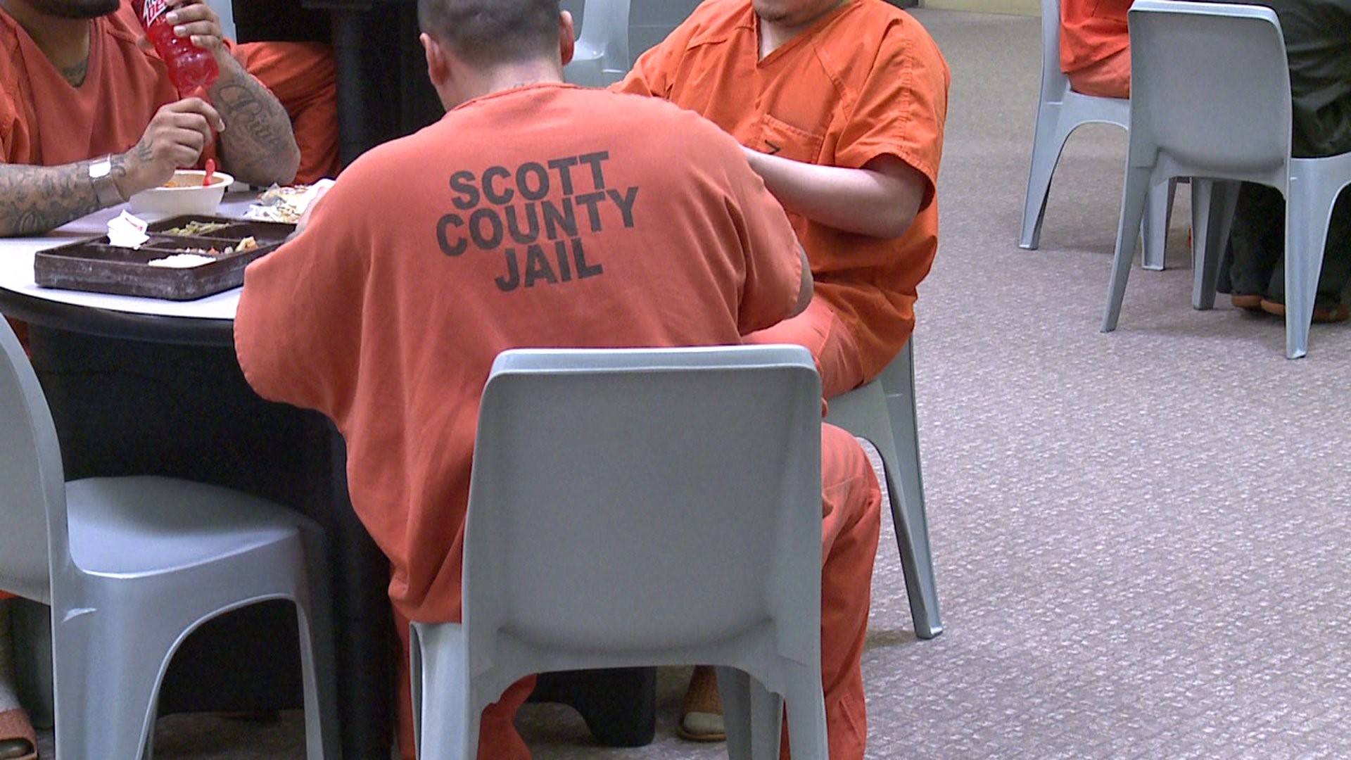 Clinton County agrees to take on Scott County inmates