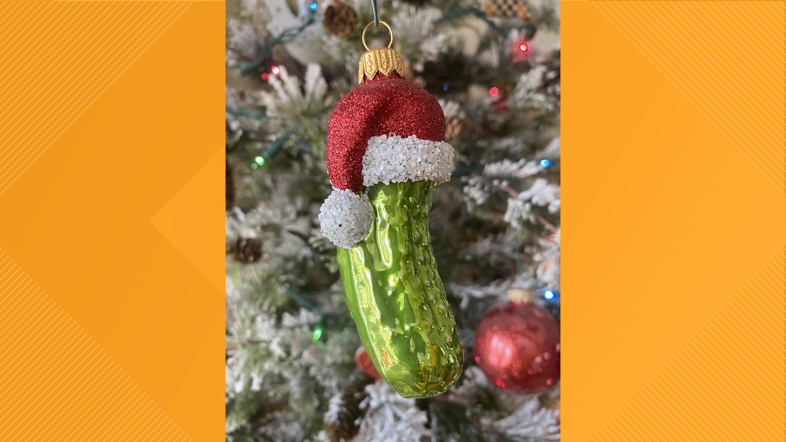 Downtown Davenport hosting a holiday pickle hunt - Vimarsana News