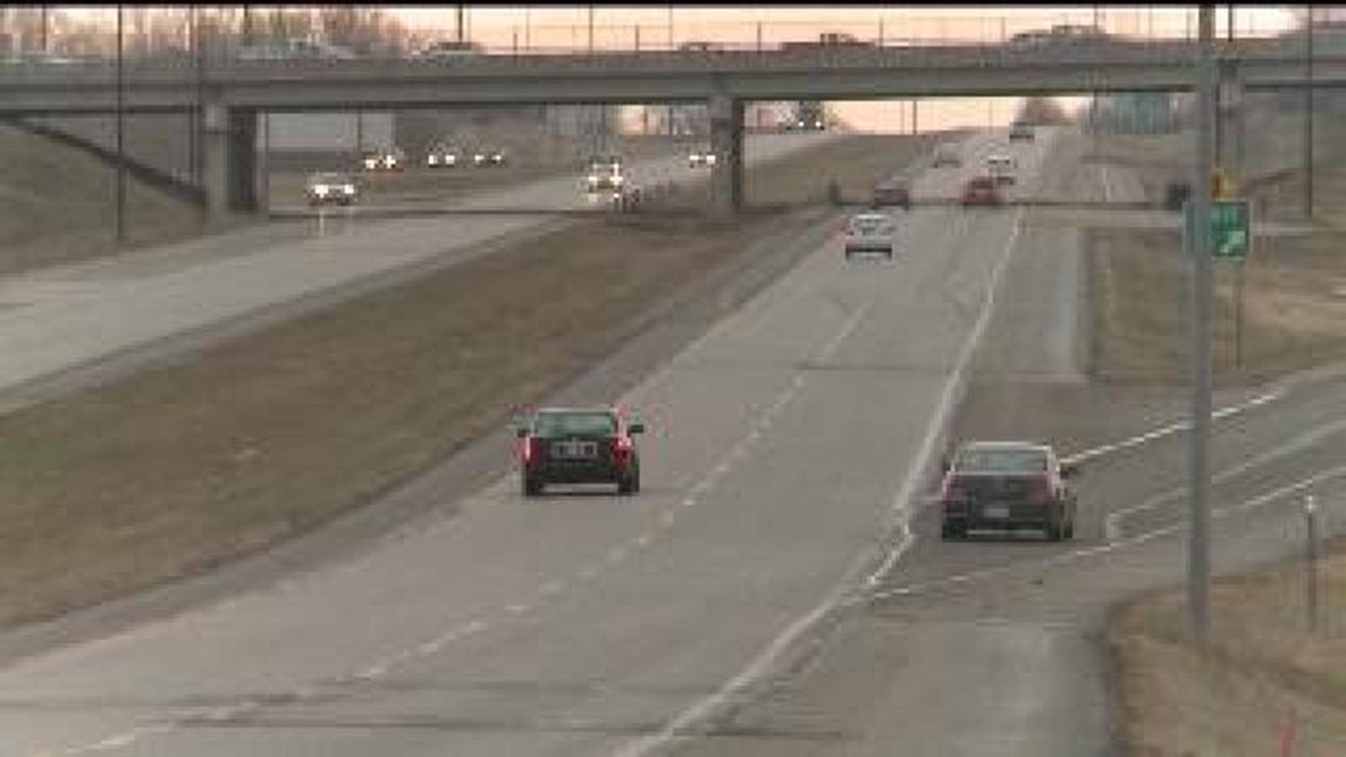 Intermittent lane closures on I-74