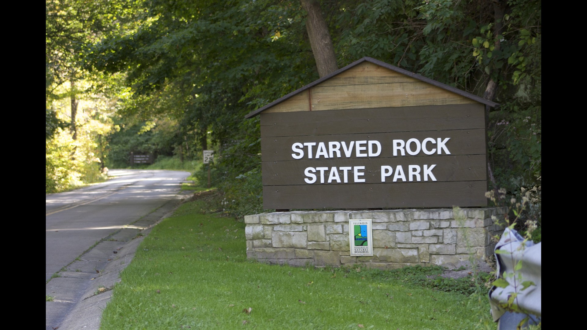 Michigan man falls to death at Starved Rock