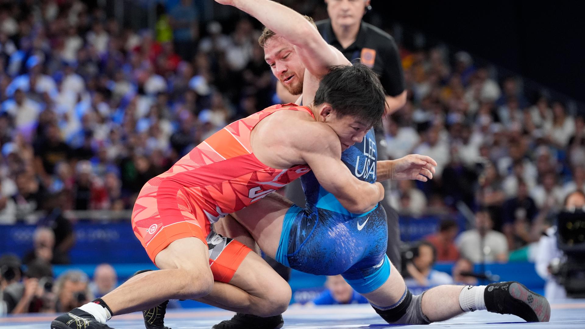 University of Iowa wrestler Spencer Lee falls in gold medal match