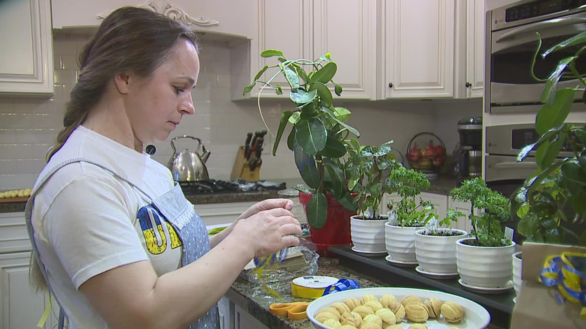 Katya Scaife is selling traditional cookies to raise money for the Ukrainian war effort.