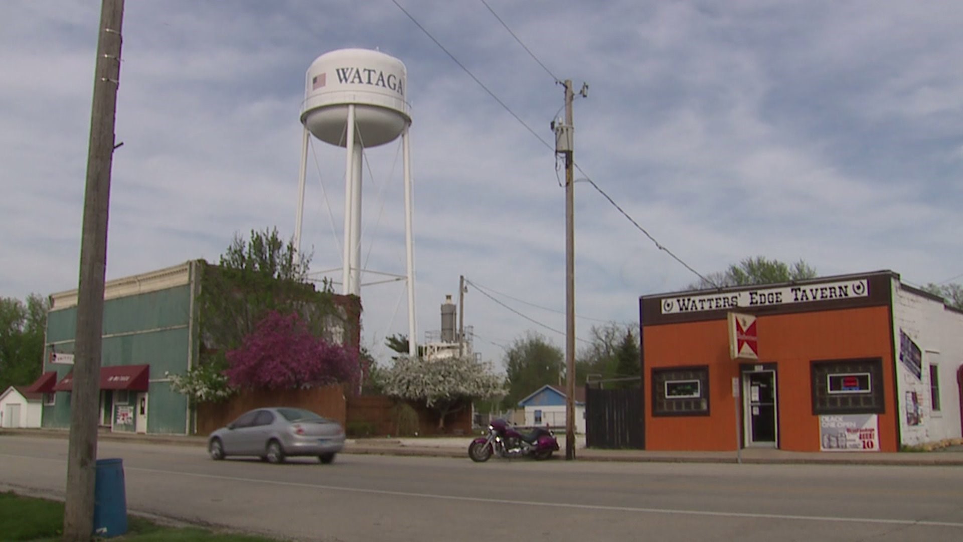 Wataga tries to stop the trend of small towns losing citizens