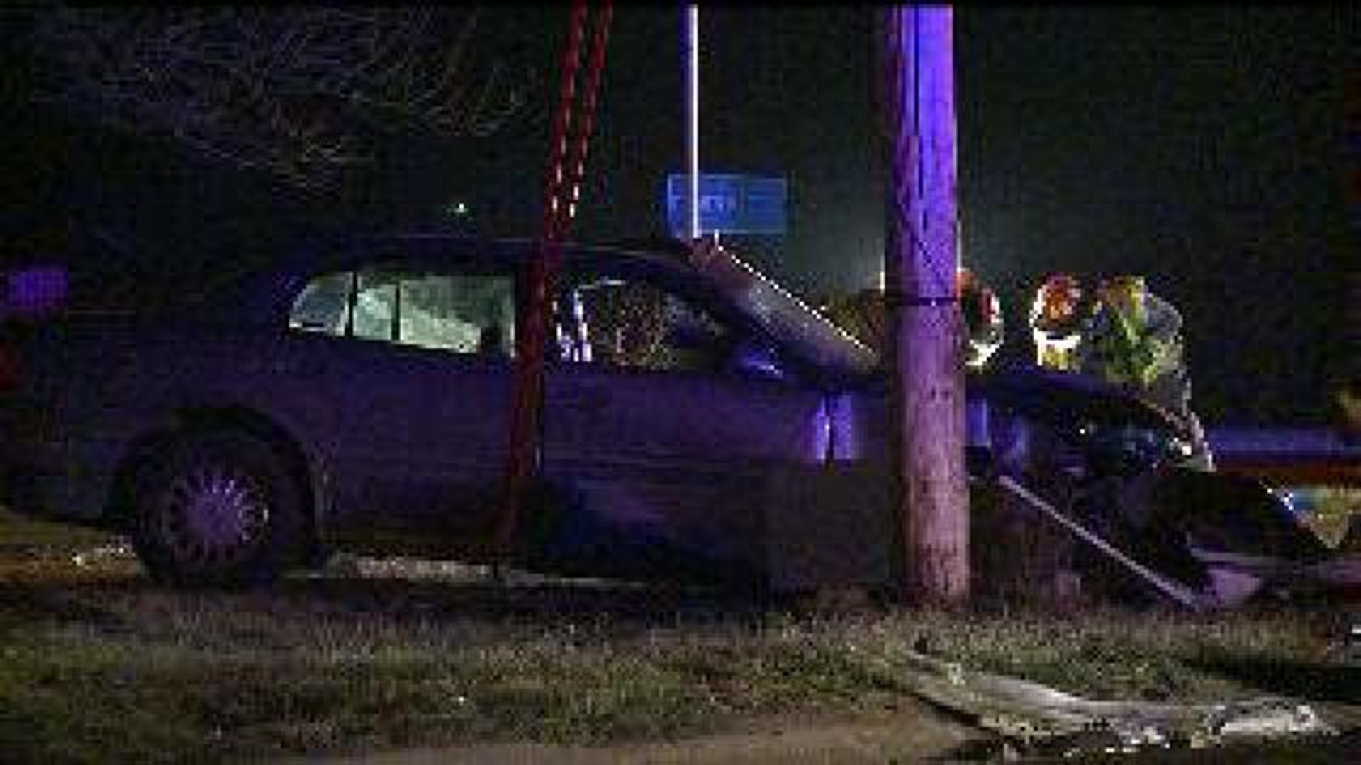Two-car crash in Hillsdale