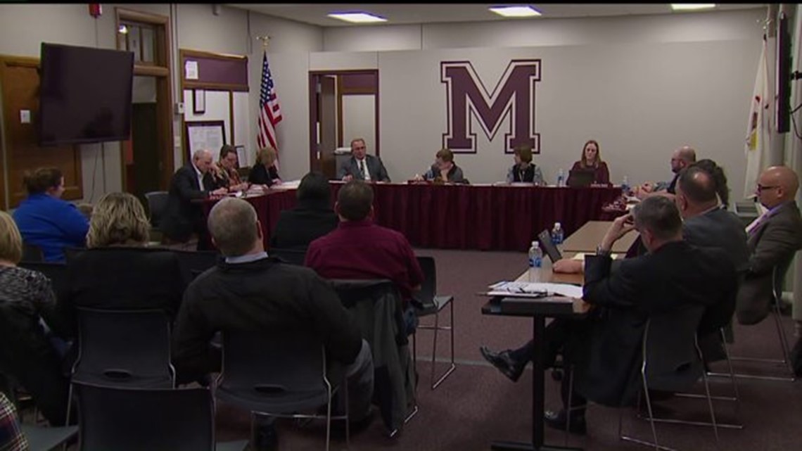 Parents and district discuss possible merger of two Moline schools ...