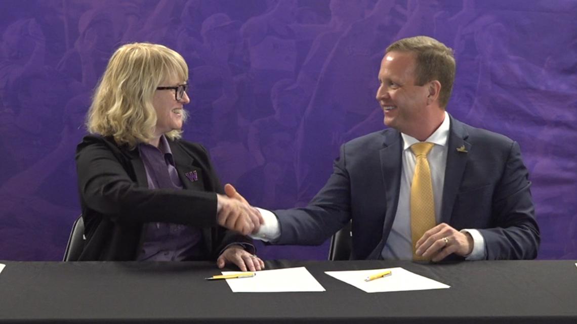 Western Illinois, Black Hawk College formalize transfer agreement for students