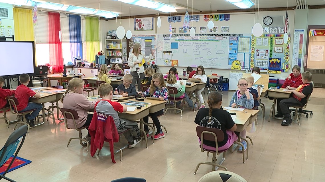 Morrison schools begins discussing budget cuts
