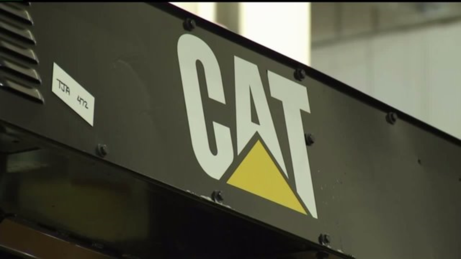 2,100 take early retirement from Caterpillar