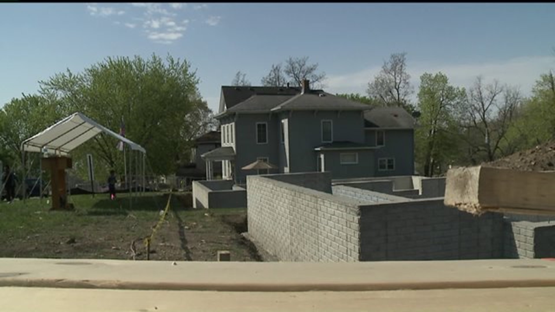 Habitat for Humanity breaks ground on two new homes