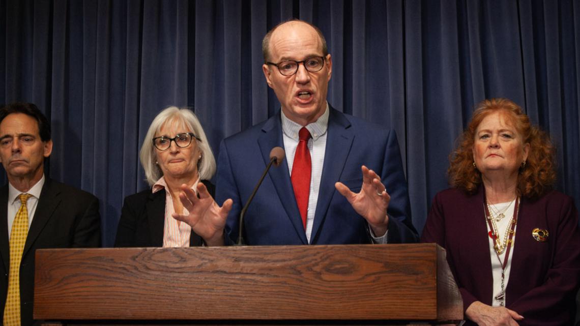 Illinois Senate Democrats introduce bills to regulate artificial intelligence