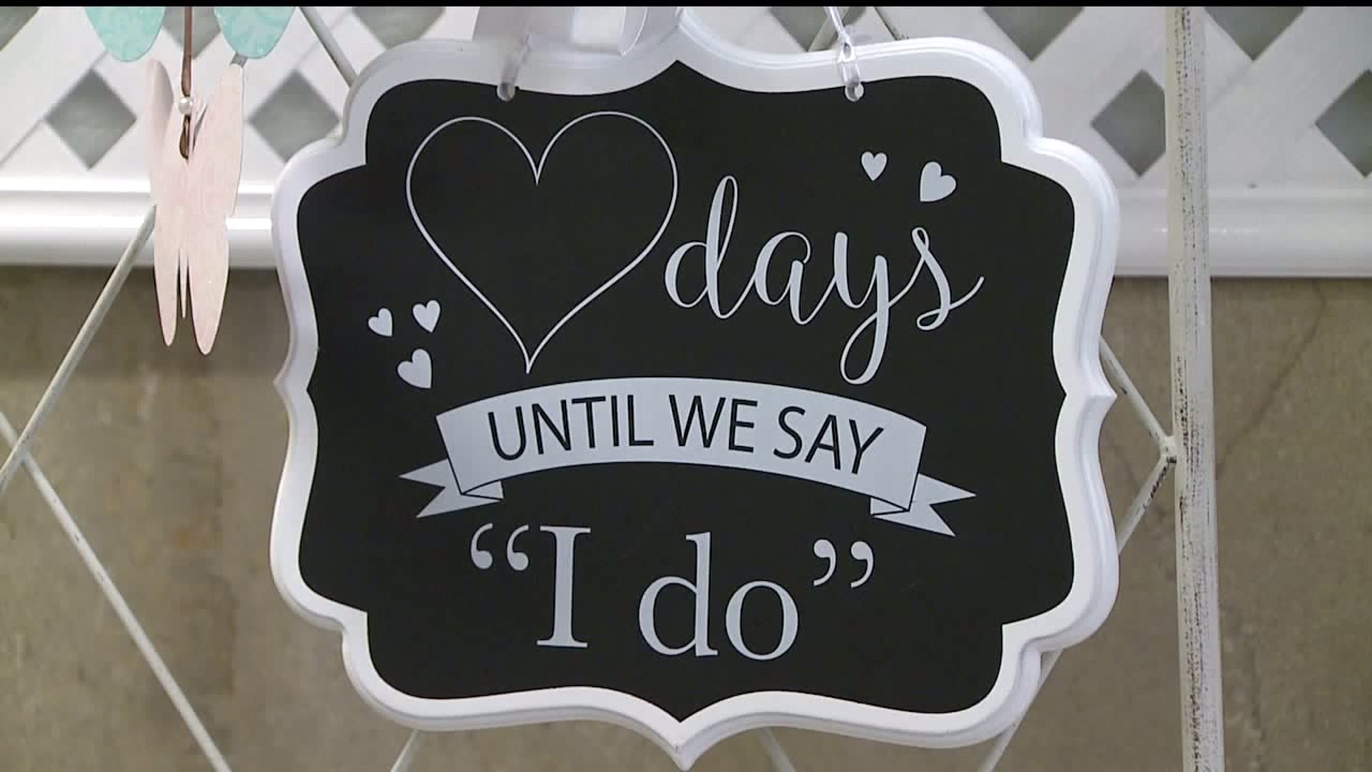 Marriage license selfie station pops up at Rock Island County Clerk`s Office