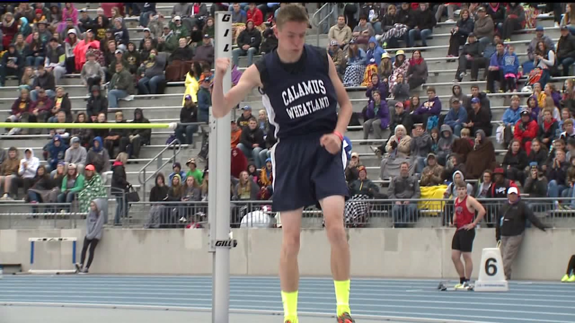 Cole Moeller wins high jump for thirs straight year