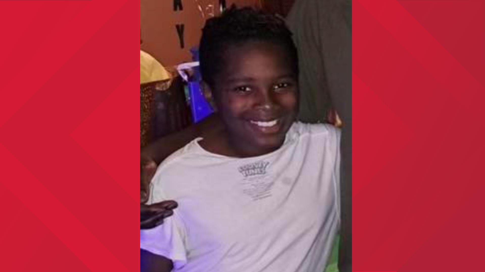 The Moline Police Department is asking for the public's help locating 13-year-old Kyrese A. Rogers.
