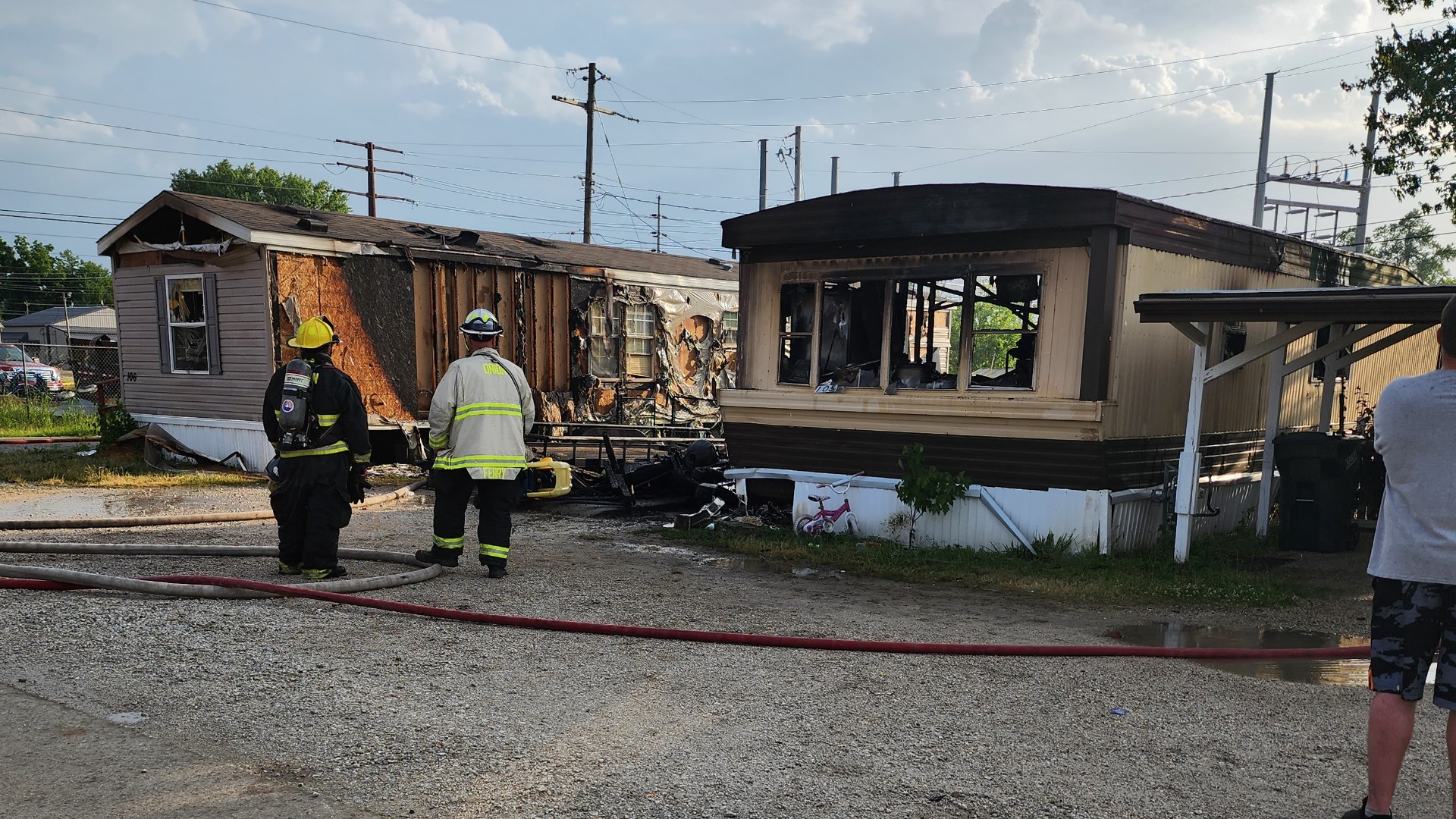 Several trailers catch fire in Colona, Illinois