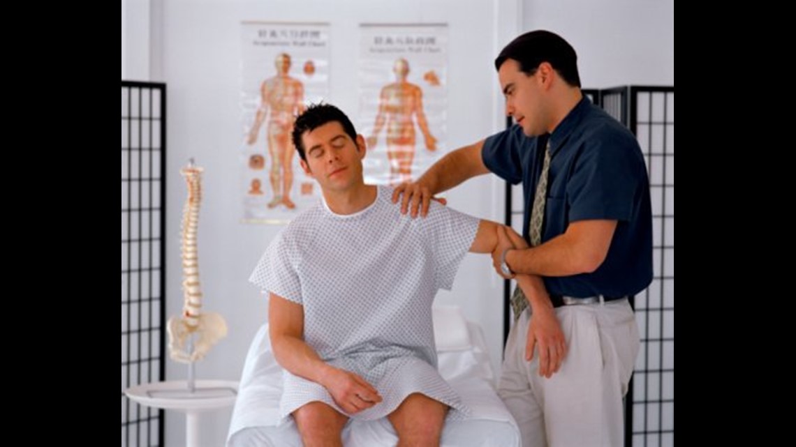 Iowa chiropractor loses license due to allegations of inappropriate