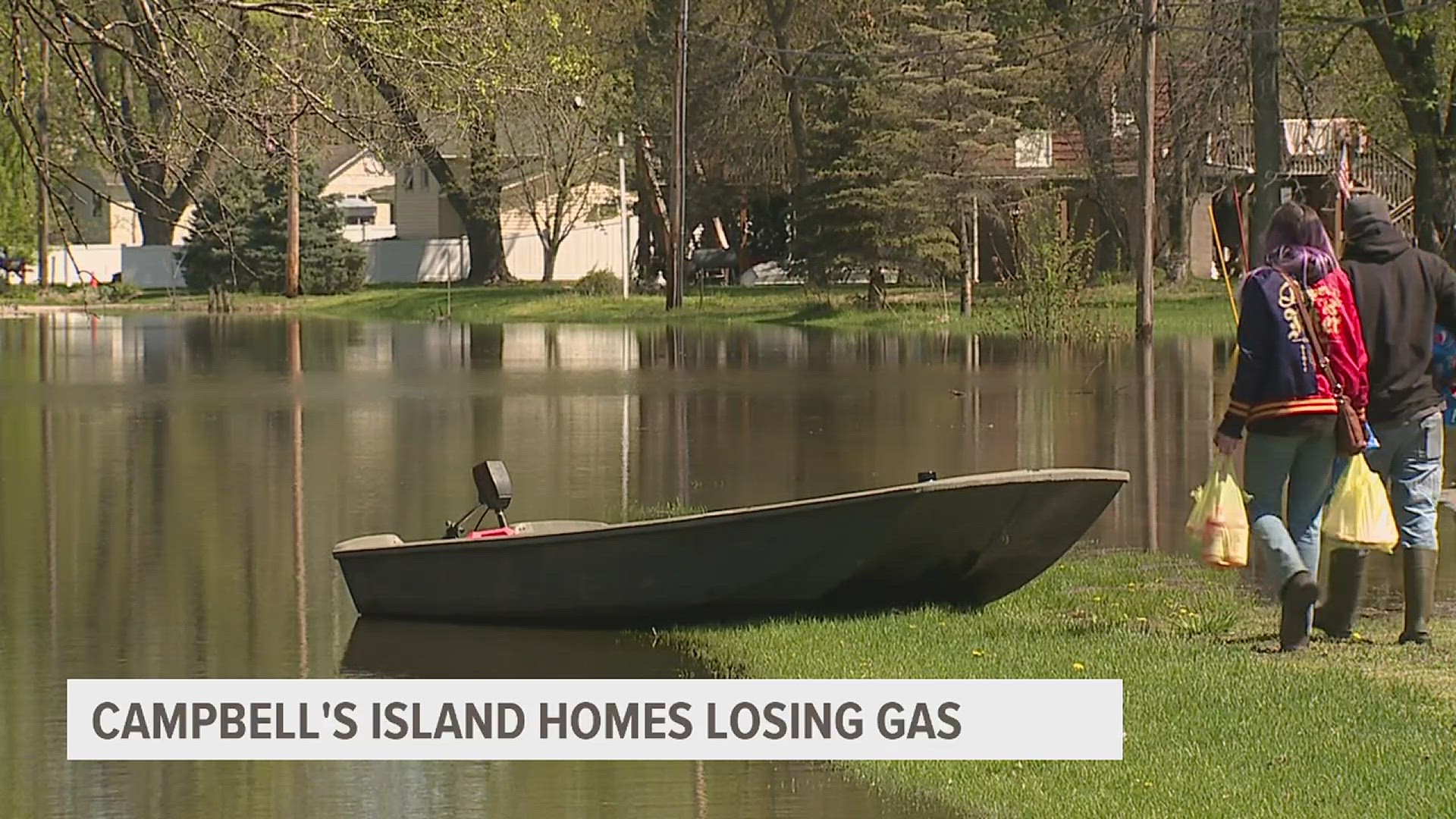 Gas shut off for those living on island in the Mississippi River