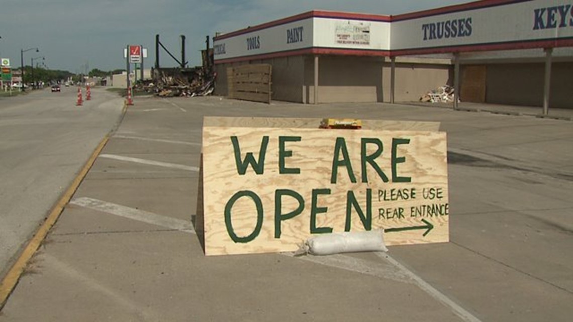 Anchor Lumber reopens just hours after fire in Silvis