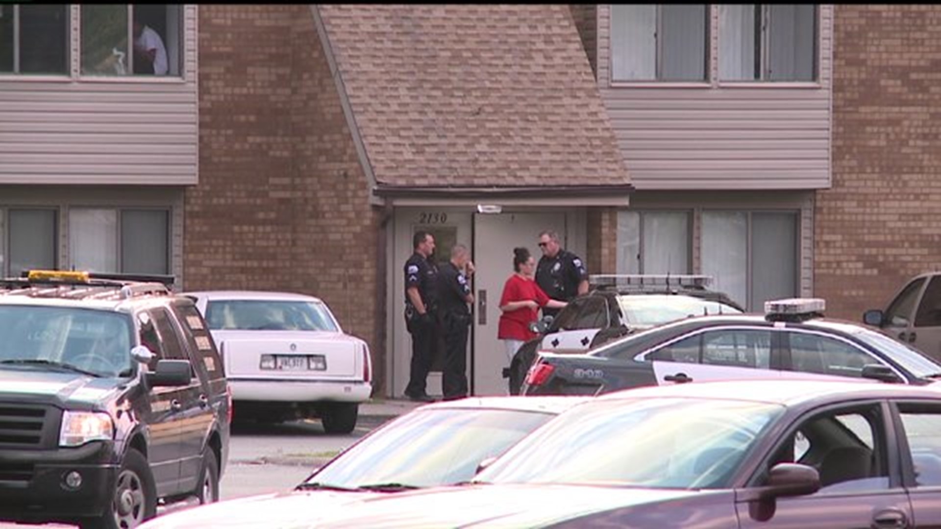 Gunshot hits Castlewood Apartment building in Davenport