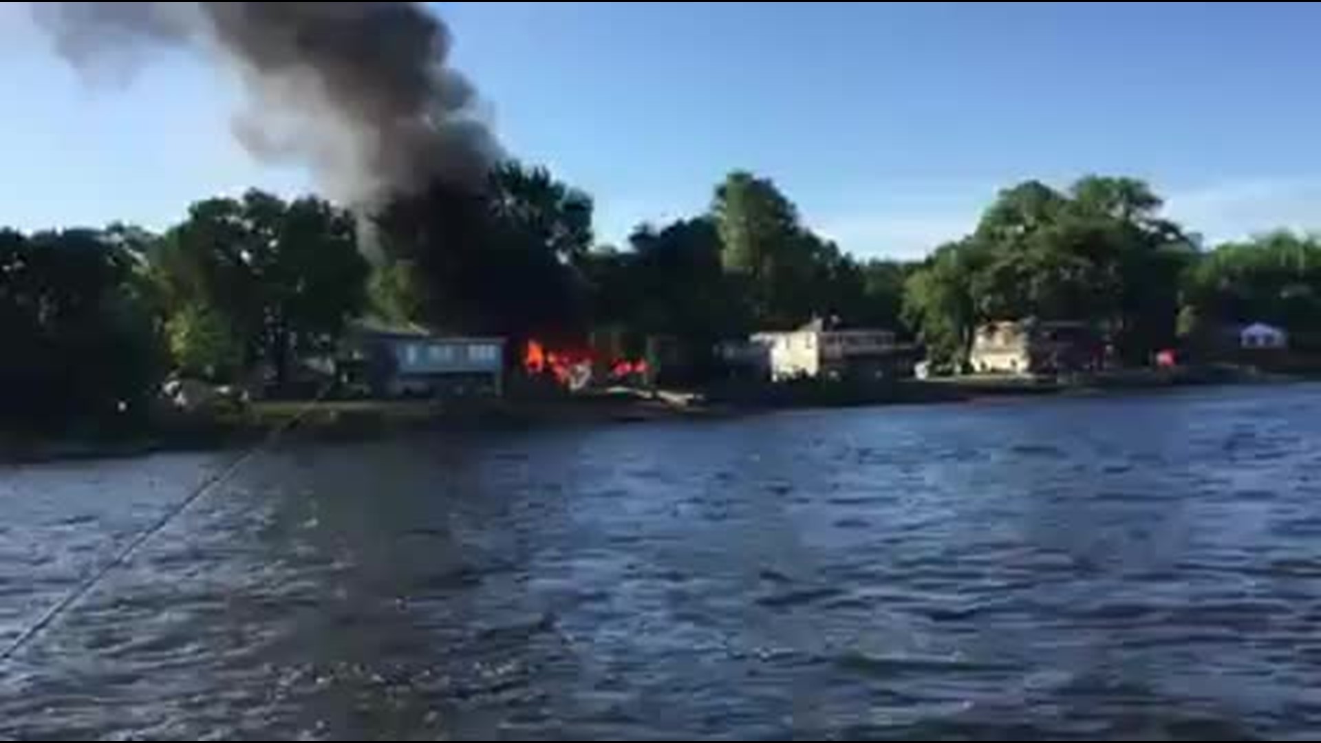 Video from Mississippi River shows destructive fire on Campbell's Island