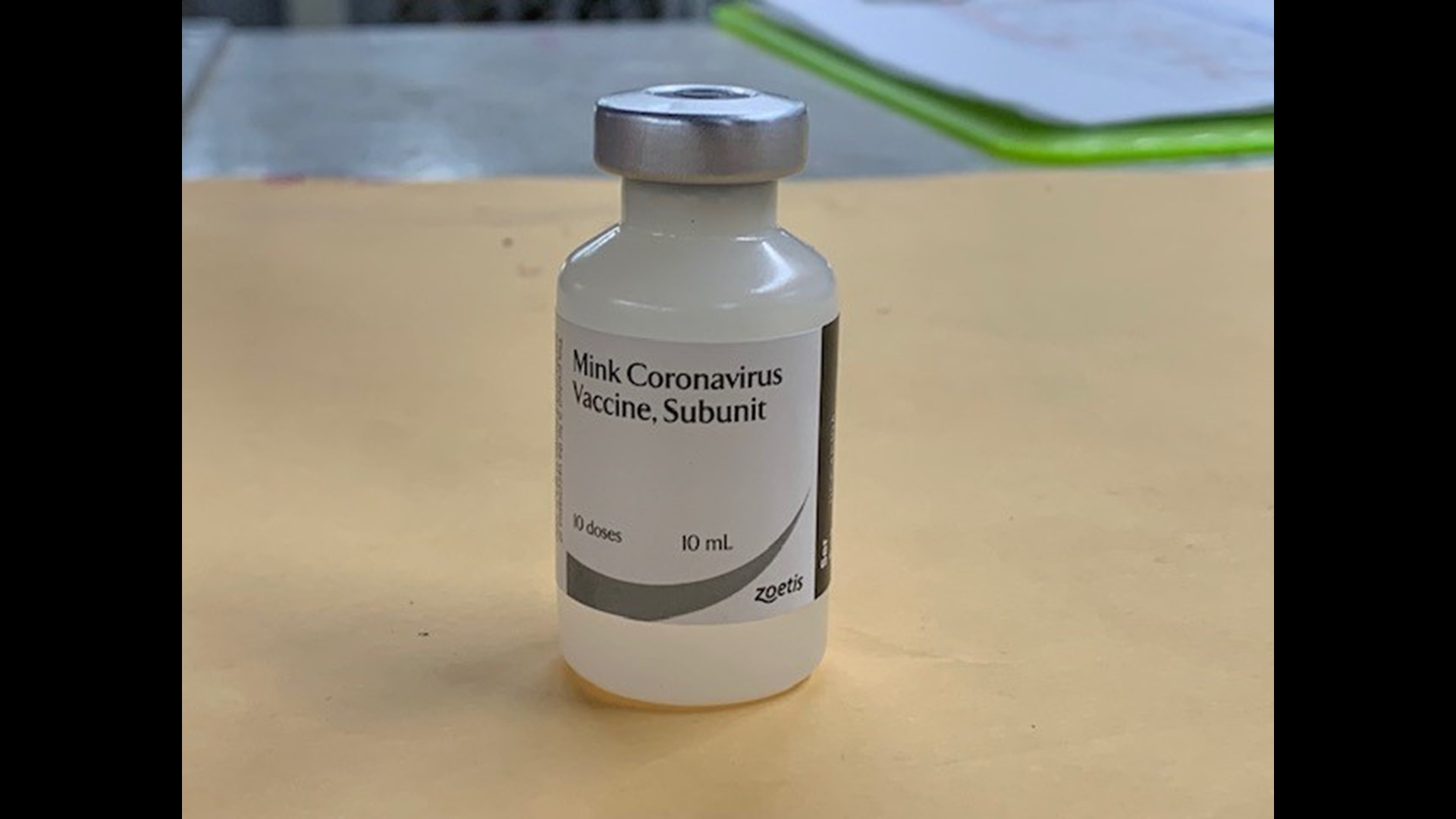 Niabi Zoo animals get their COVID shots