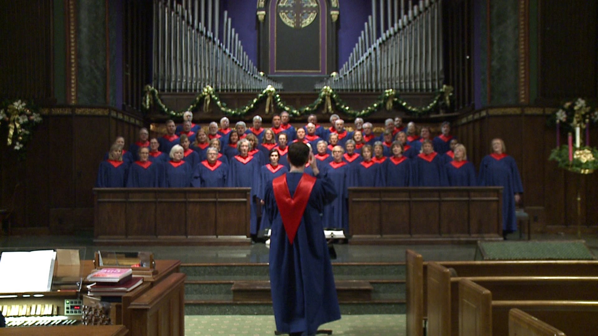 First Presbyterian Choir of Davenport Sings Joy to the World