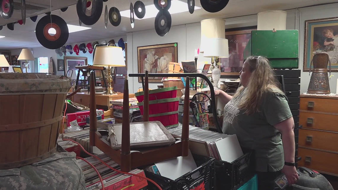 Community rallies around Davenport small business flooded in Friday's storms