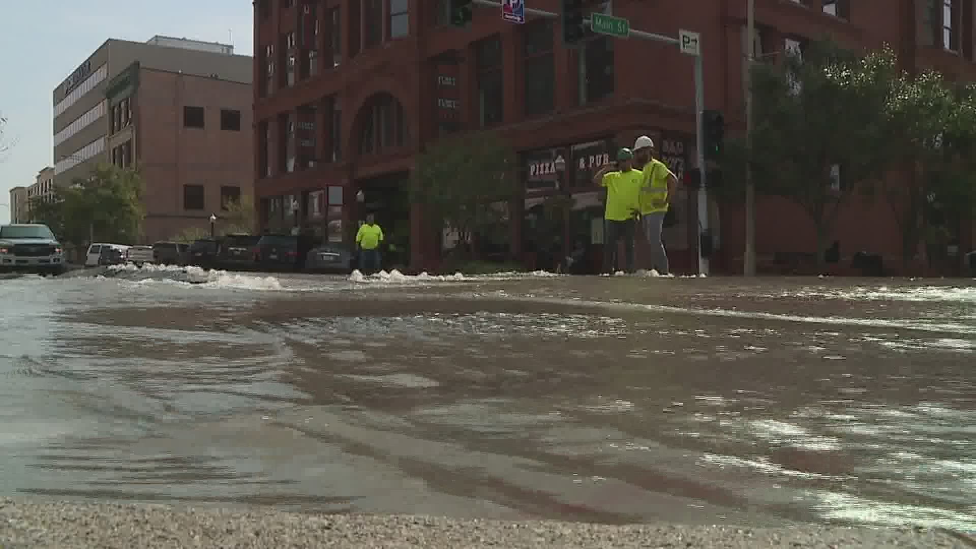 Davenport public works crews use "pipe bursting" technique downtown to replace sewer line