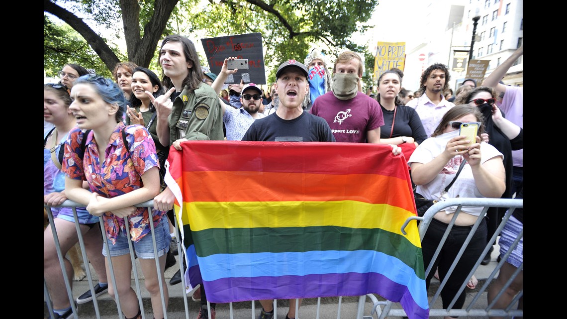 Boston's Straight Pride Parade draws hundreds of marchers and even more  counter protesters