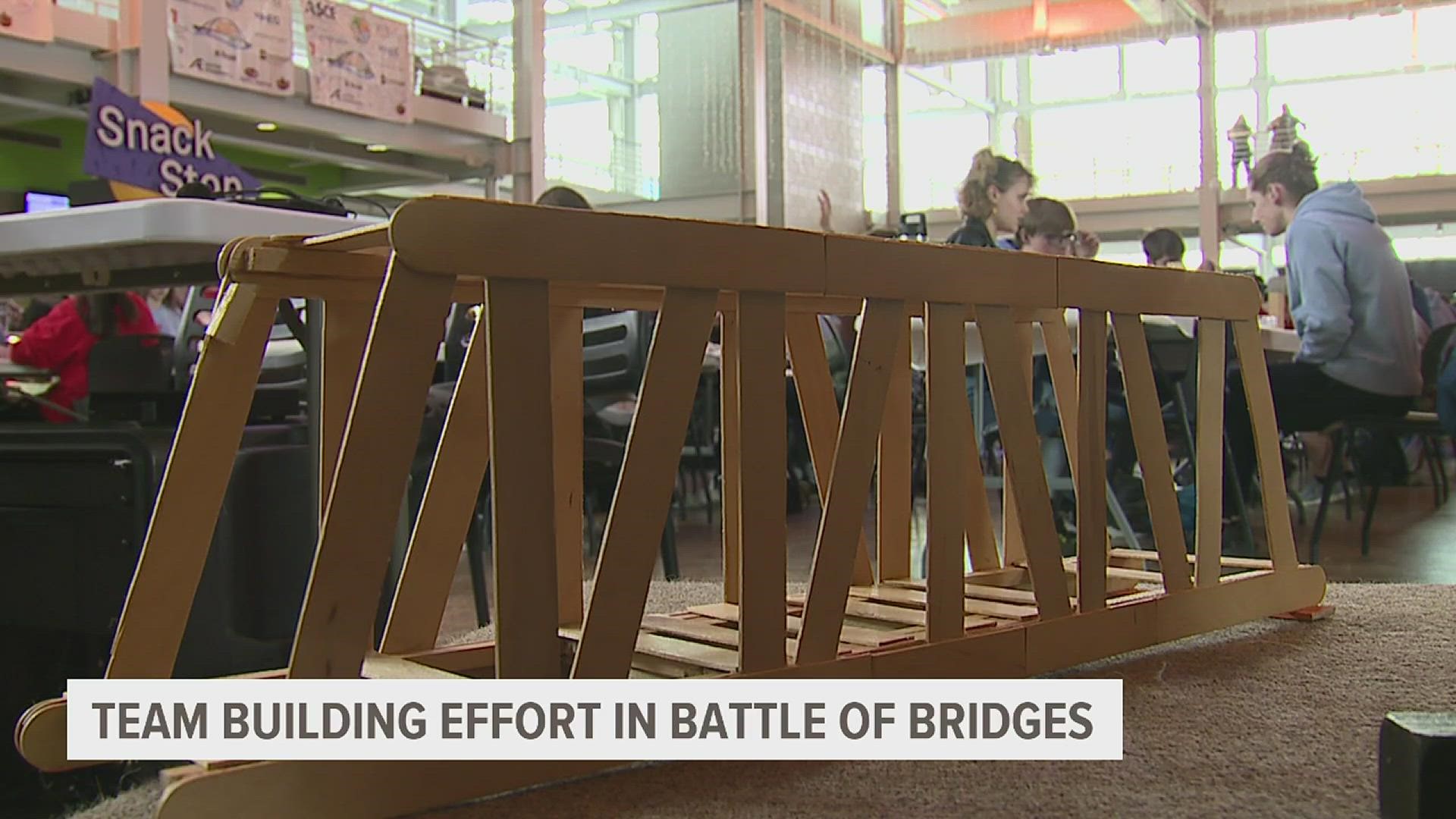 Battle of the Bridges Teams think outside of the box in building