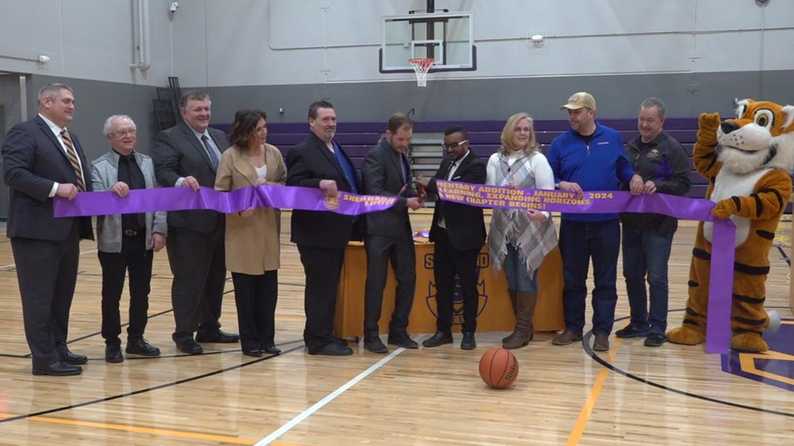 Sherrard Elementary School shows off its expansion | wqad.com