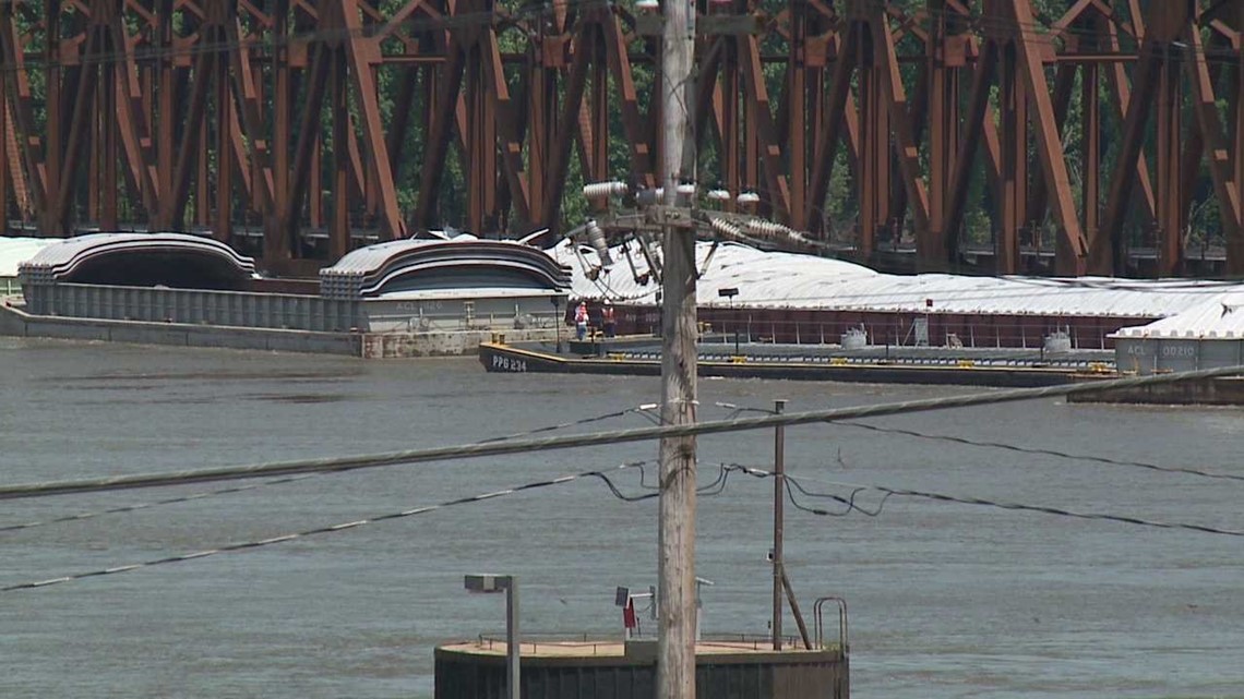 Photos 15 barges involved in Burlington crash