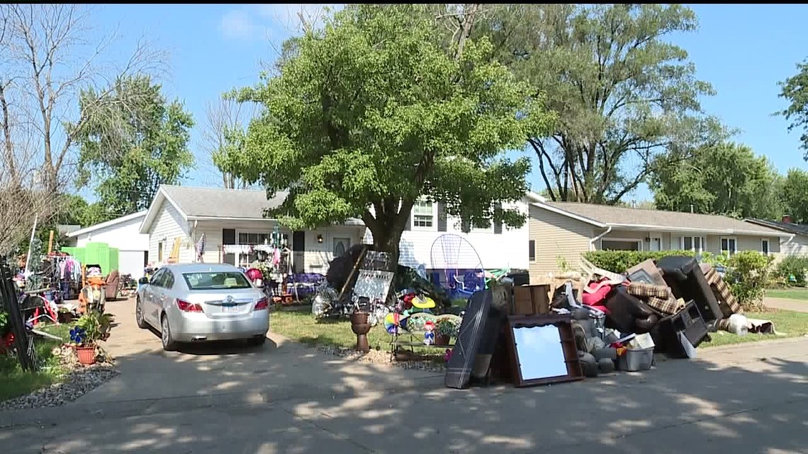 City Planner Bettendorf yard filled with stuff violates city code