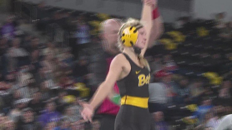 The Score Sunday - Girls State Wrestling Champs