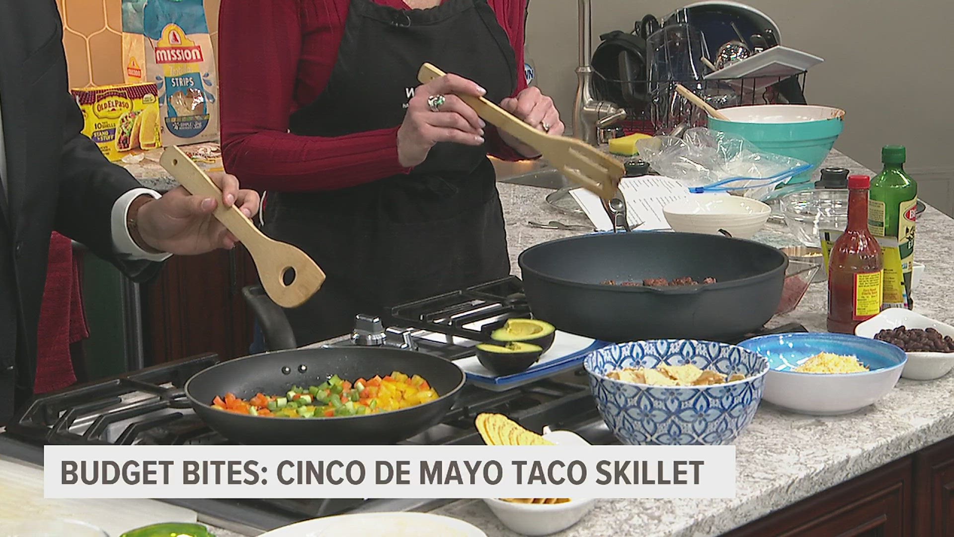News 8's David Bohlman and Linda Swinford cook up a Cinco de Mayo meal on a budget.