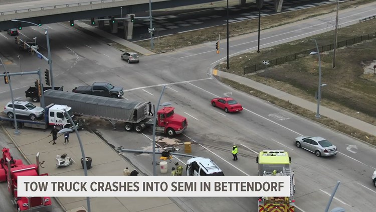 No major injuries reported following crash at the intersection of State Street, I-74 west off-ramp