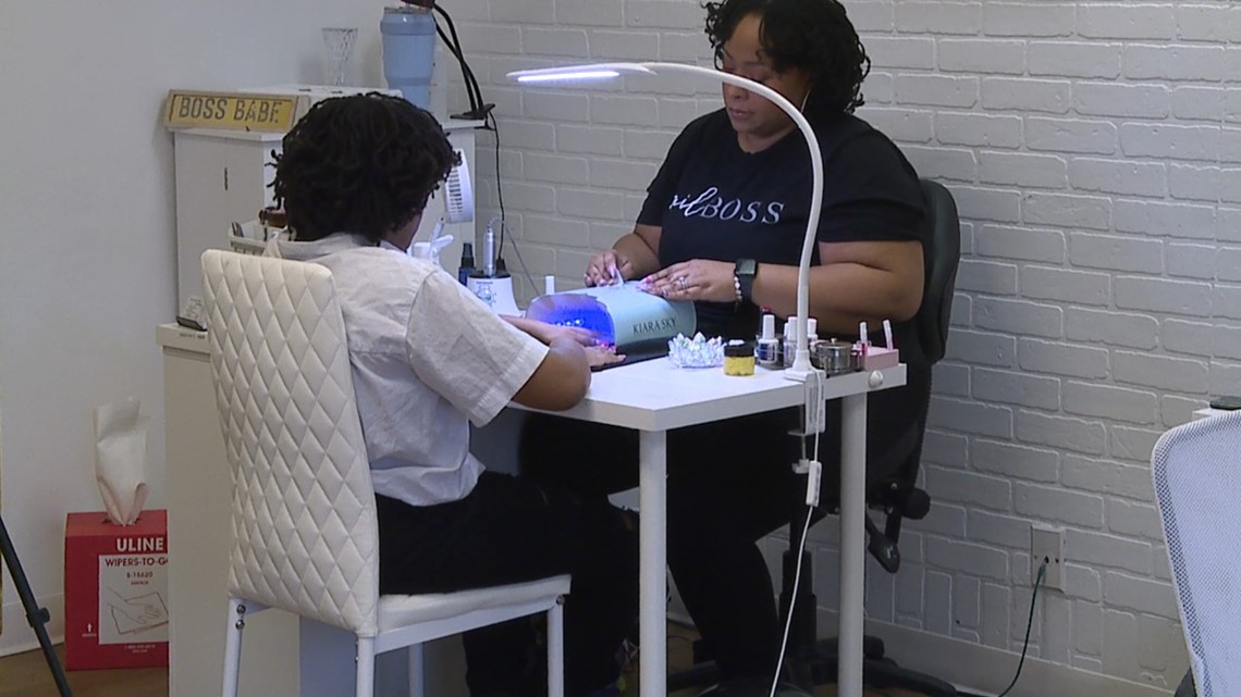 First Qc Black Female Owned Nail Salon Opens Wqad Com