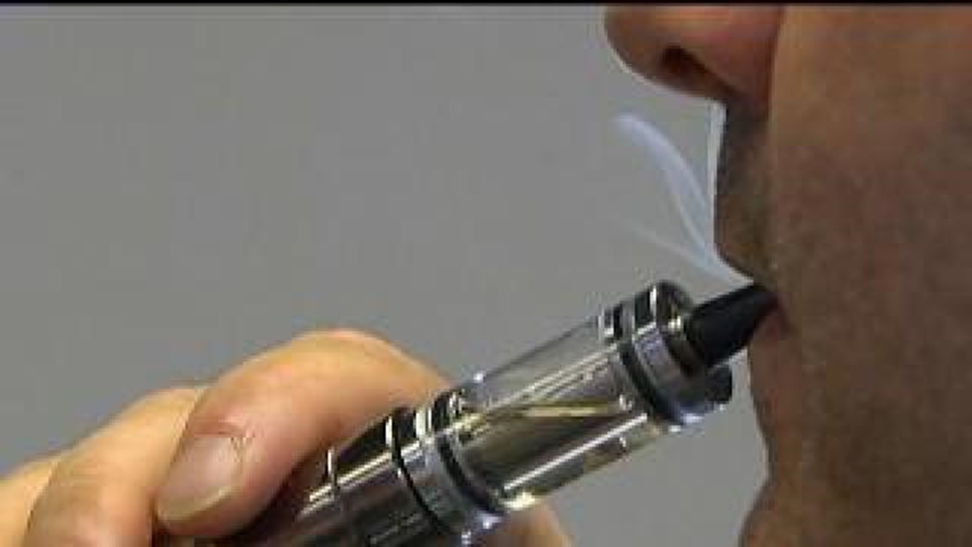 FDA urged to regulate e-cigarettes