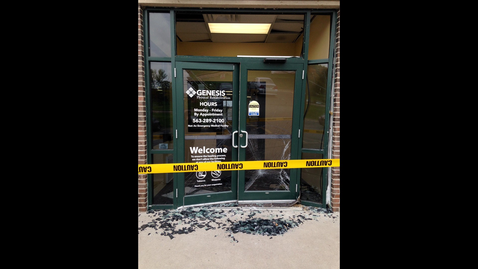 Vehicle crashes into health care building in LeClaire | wqad.com