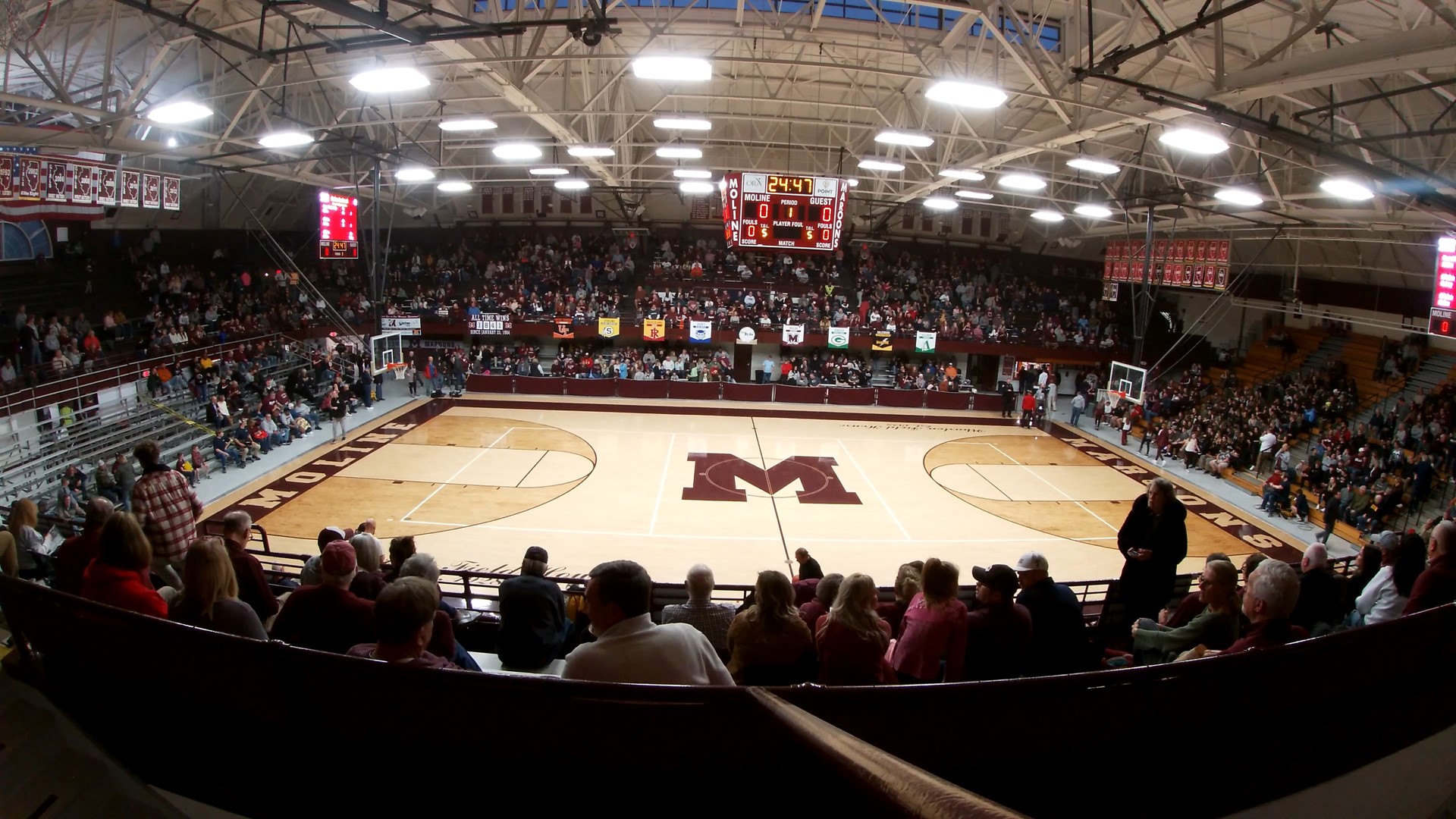 It's been a record winning season for the Maroons, with the boy's basketball team standing at 32-3.