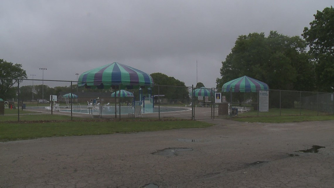 Area pools lacking lifeguards amid reopening - Vimarsana News