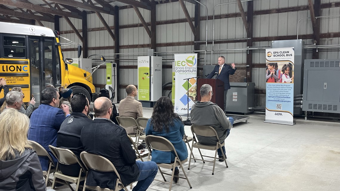 Williamsfield Schools receives fleet of zeroemissions buses