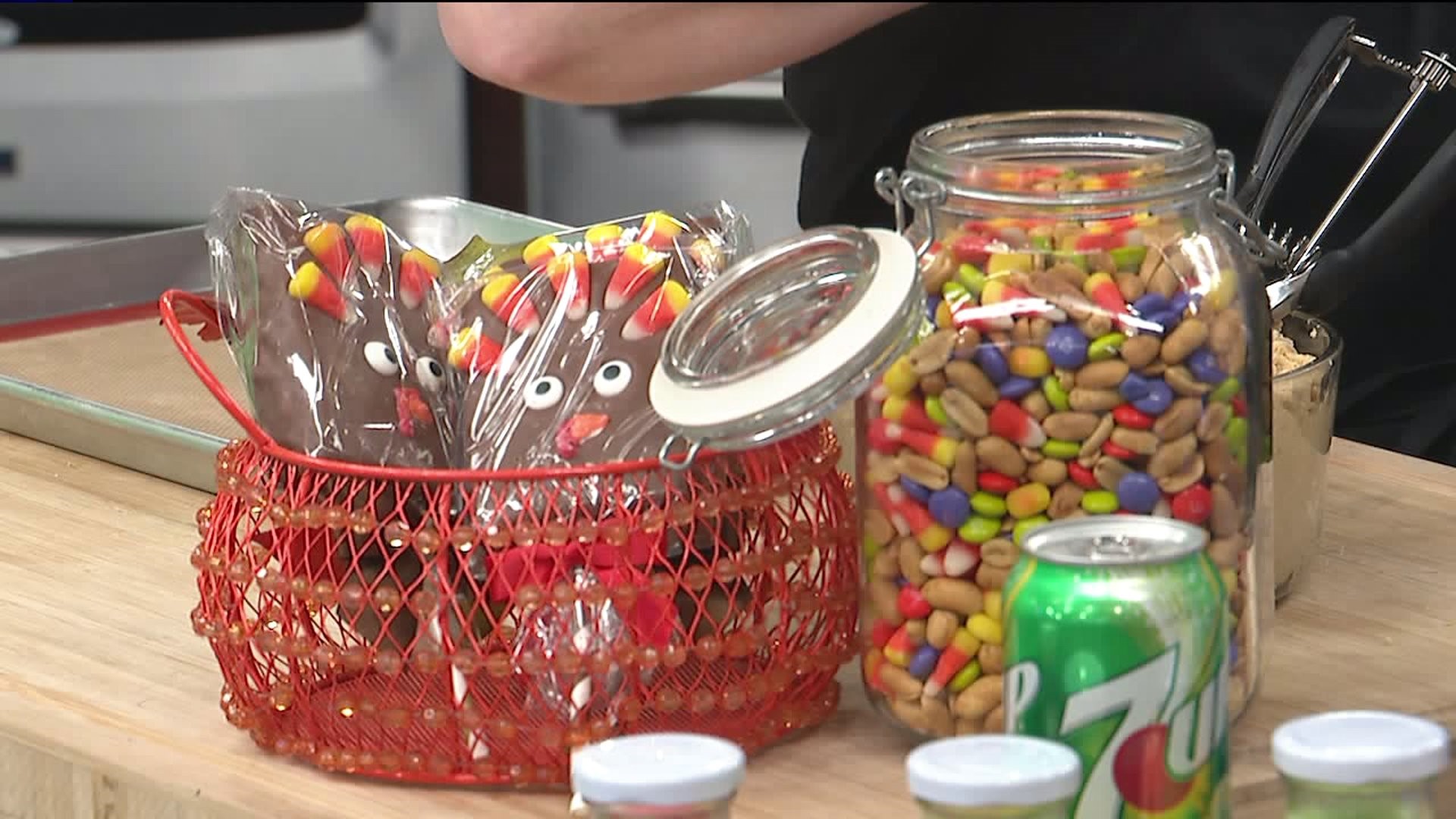 NAILED IT OR FAILED IT: Special Guest Shows Us A Creative Way To Use Up Leftover Halloween Candy