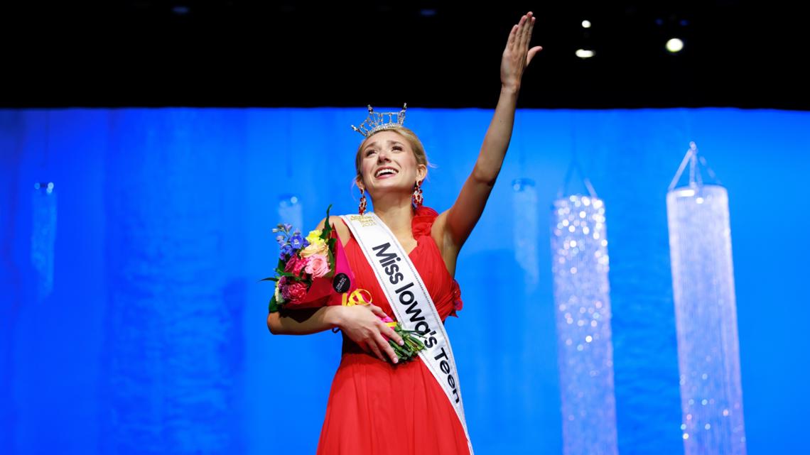 Bettendorf native named 2025 Miss Iowa's Teen