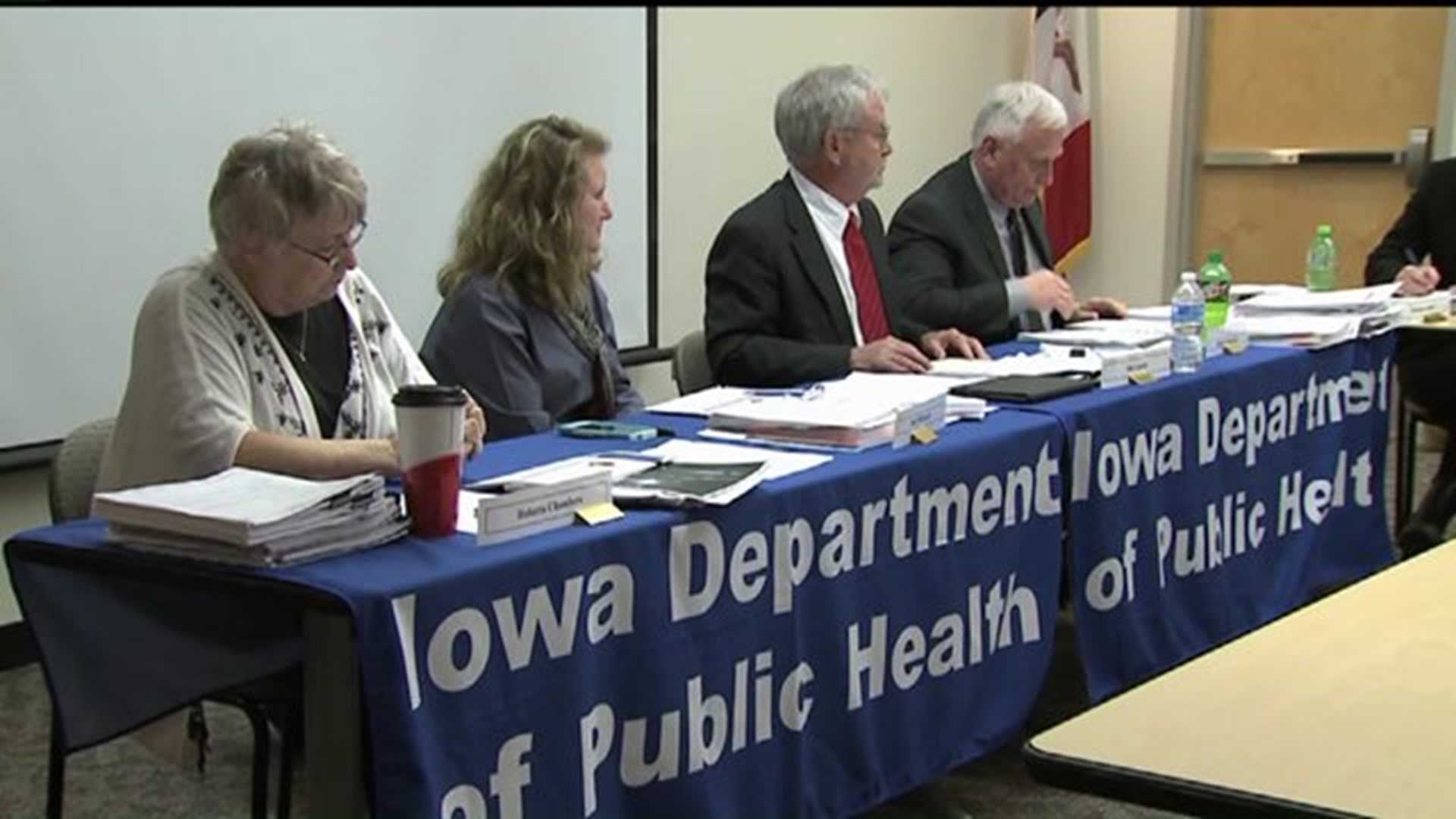 Vote to approve new mental health clinic in Bettendorf ends in 2-2 tie