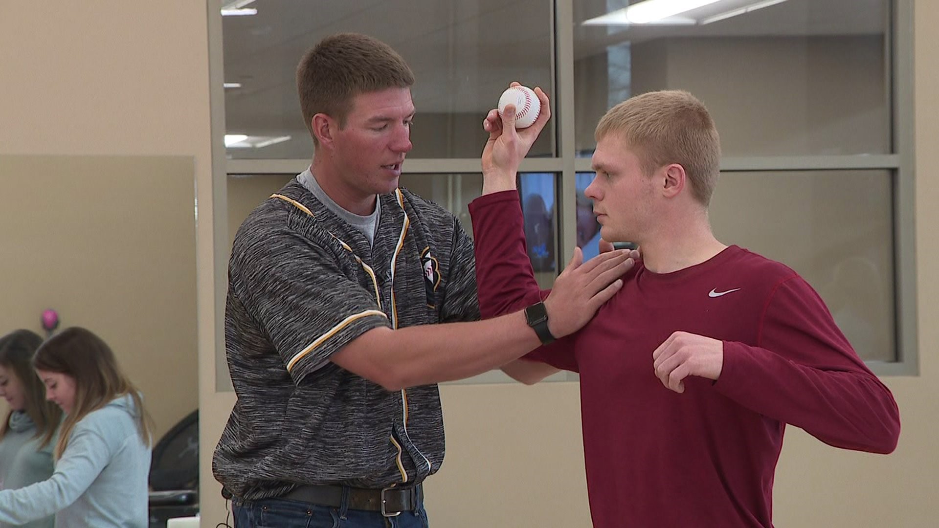Let`s Move Quad Cities makes a pitch to prevent throwing injuries