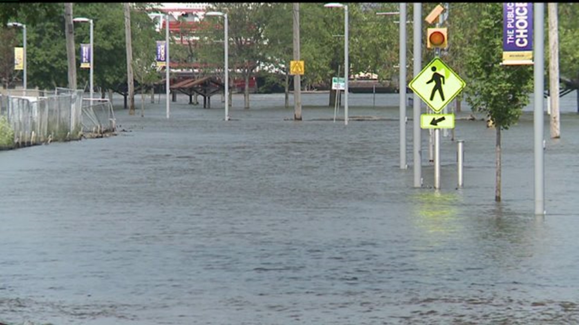 Much of downtown Davenport detoured because of flooding
