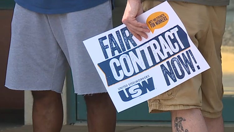 Arconic union workers overwhelmingly approve strike authorization