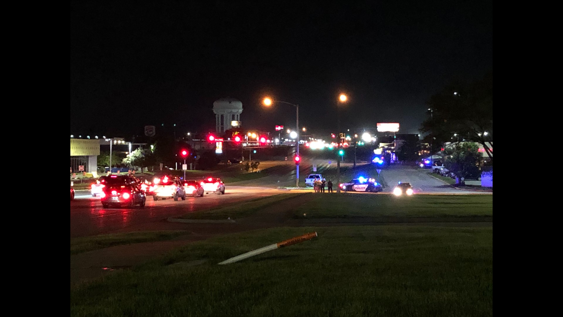 Illinois Quad Cities to announce curfew after protests in Davenport