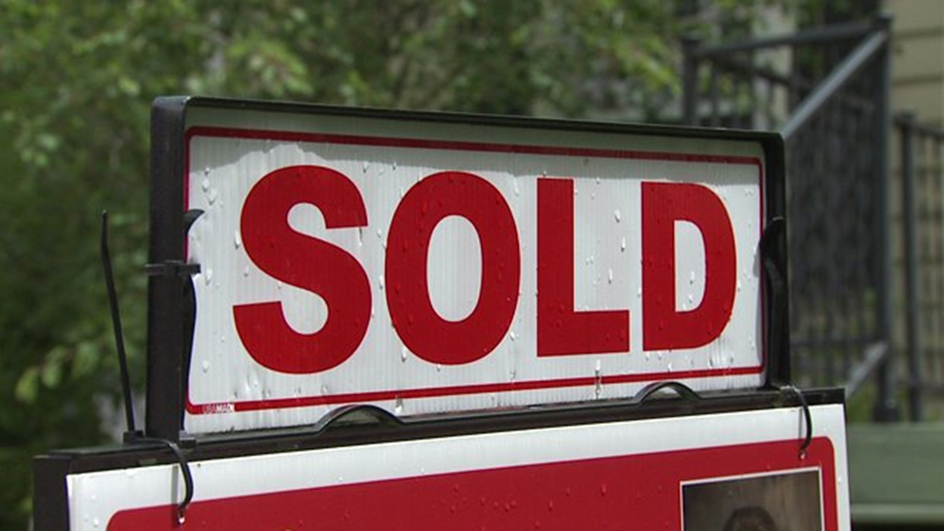 Why experts say now is the time to sell your house
