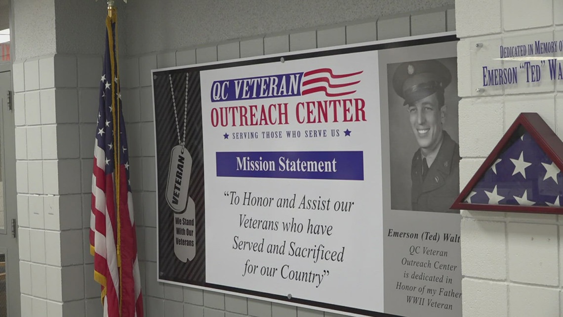 Illinois US Rep. Eric Sorensen visits QC Veterans Outreach Center in ...